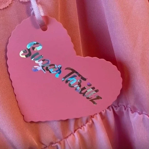 Bubblegum Pink Lace Lingerie Teddy Bodysuit - Picture 4 of 5